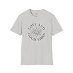 Love and Good Vibes - minimal T-Shirt