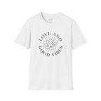 Love and Good Vibes - minimal T-Shirt