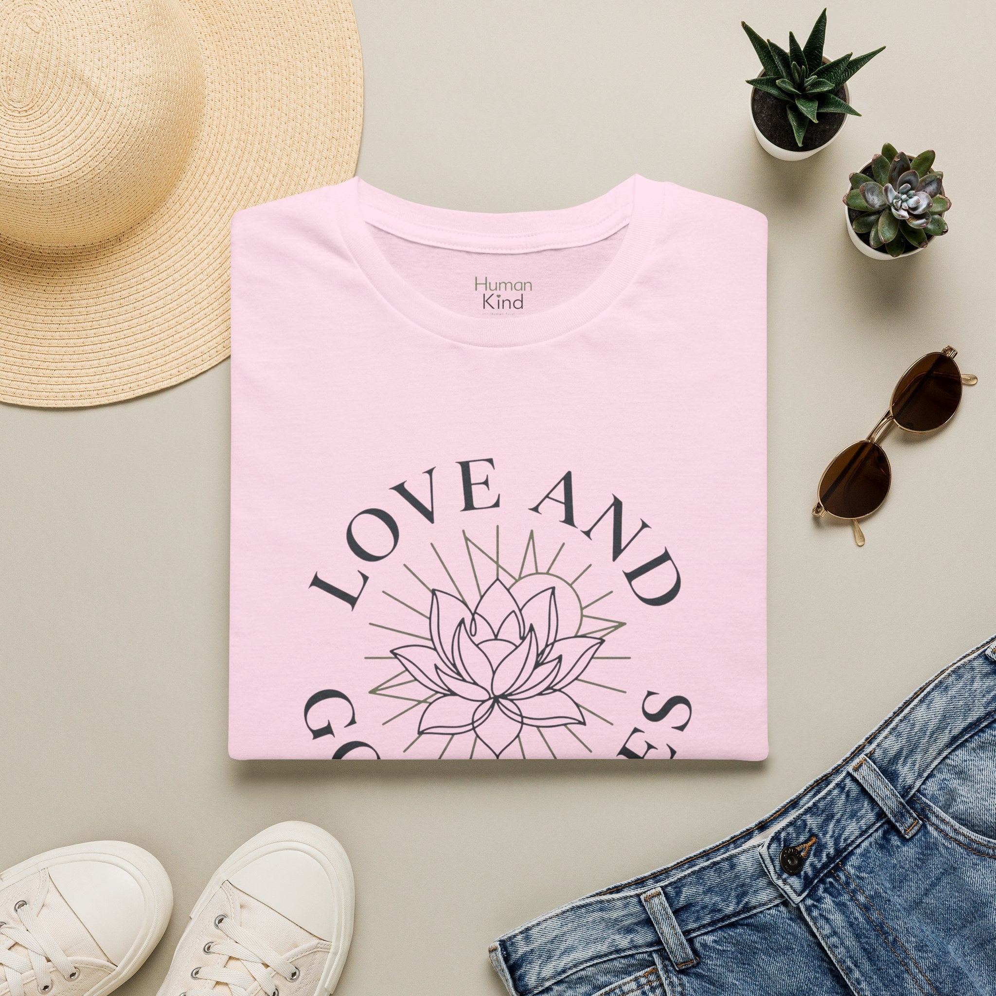 Love and Good Vibes - minimal T-Shirt